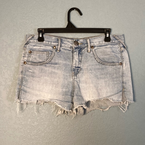 Free People Pants - Free People Cutoff Short Shorts ~ Size W 27 ~ Light Blue Wash